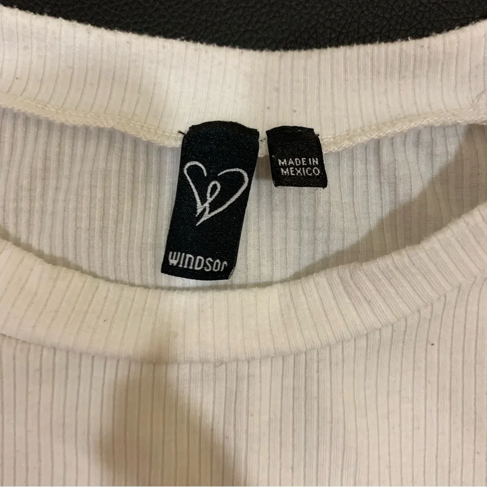 White rib knit cropped top